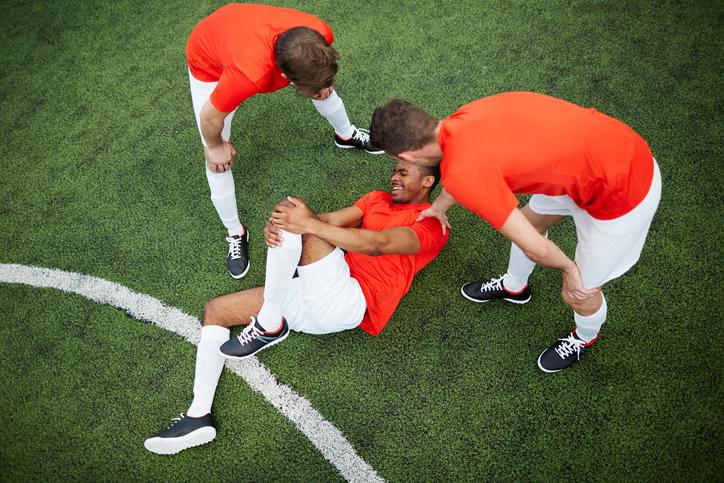 Football knee injury Football knee injury